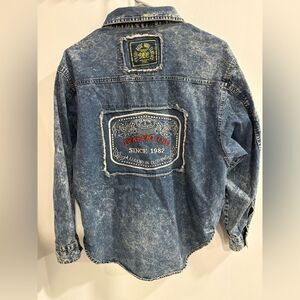 Vintage Traffic Men’s Blue Acid Washed Denim  Button Down Shirt With Patches